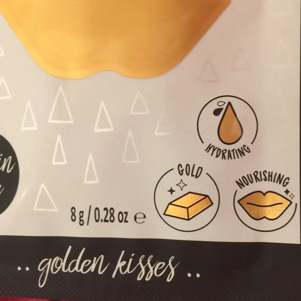 Gold lip mask